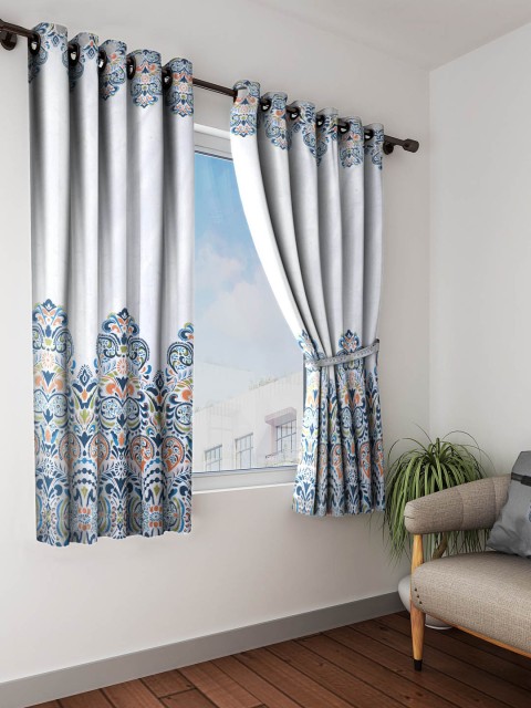 

Home Sizzler White & Blue Set of 2 Printed Window Curtains