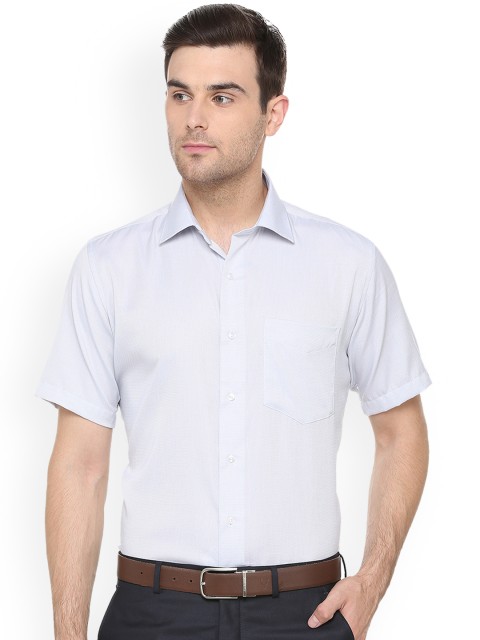 

Van Heusen Men Blue Regular Fit Solid Formal Shirt