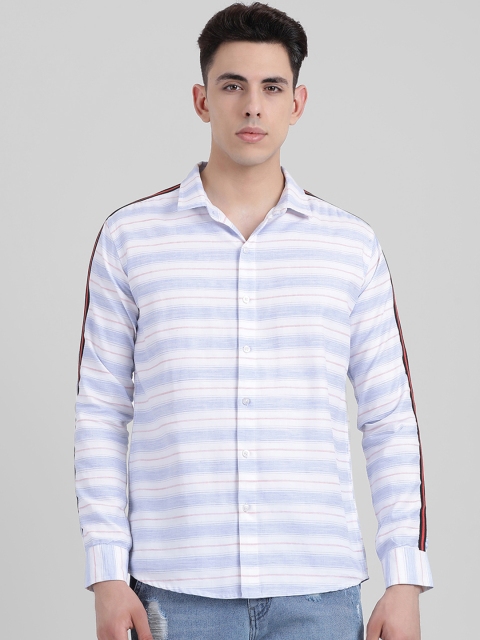 

REALM Men White & Blue Slim Fit Striped Casual Shirt