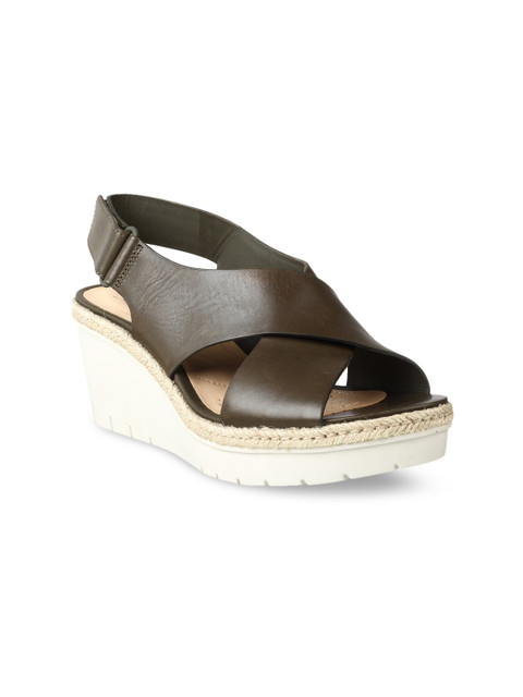 

Clarks Women Brown Solid Wedges