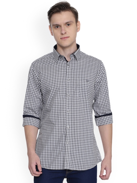 

Van Heusen Sport Men Blue & Off-White Slim Fit Checked Casual Shirt
