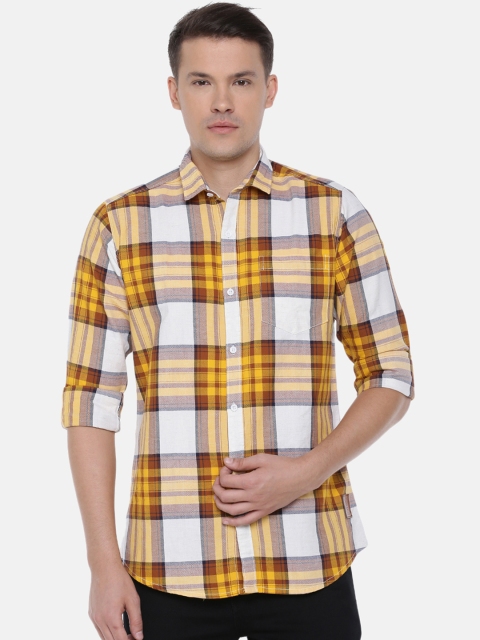 

Cross Court Men Yellow & White Slim Fit Checked Casual Shirt