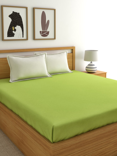

Home Ecstasy Lime Green Solid 220 TC Cotton 1 Queen Bedsheet with 2 Pillow Covers