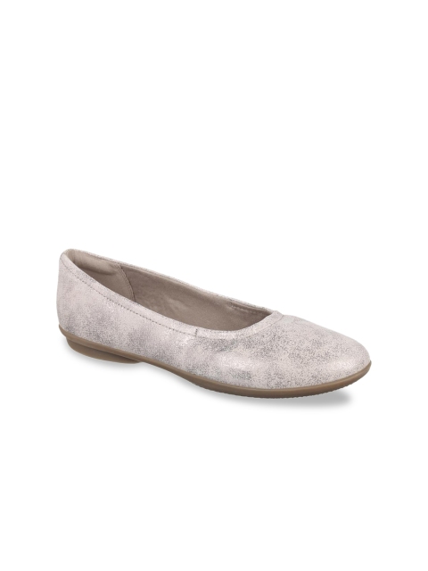 

Clarks Women Silver-Toned Solid Leather Ballerinas