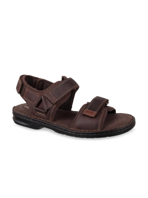 

Clarks Men Brown Solid Sports Sandals