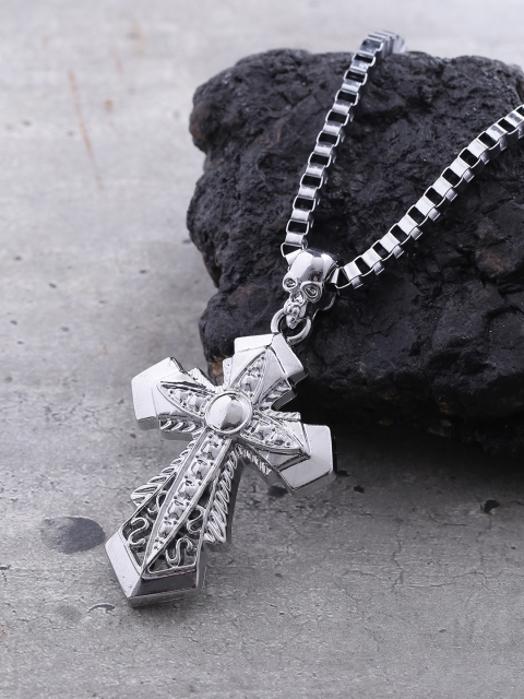 

Dare by Voylla Men Silver-Plated Pendant with Chain