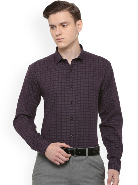 

V Dot Men Purple Slim Fit Printed Formal Shirt