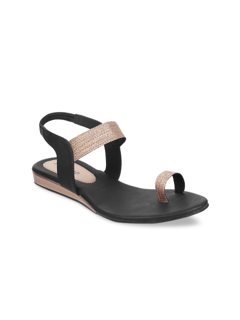 

SOLE HEAD Women Beige Solid One Toe Flats