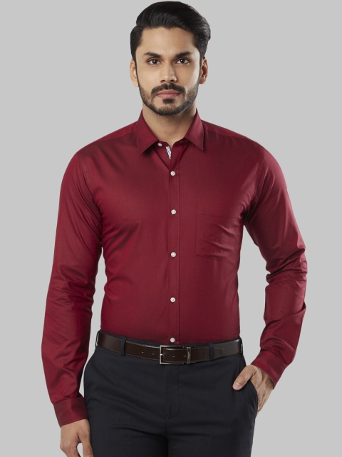 

Next Look Men Maroon Slim Fit Solid Formal Shirt