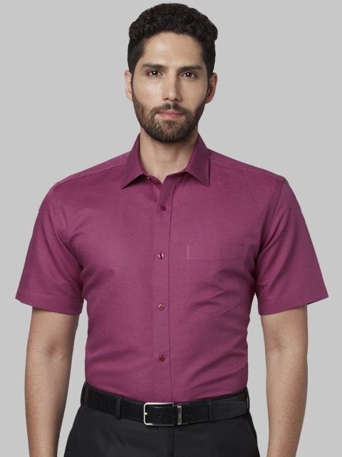

Park Avenue Men Red Regular Fit Solid Formal Shirt