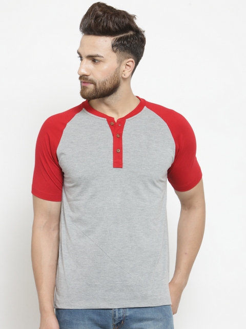 

Kalt Men Red Solid Henley Neck T-shirt