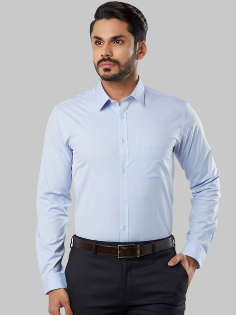 

Next Look Men Blue Regular Fit Solid Formal Shirt