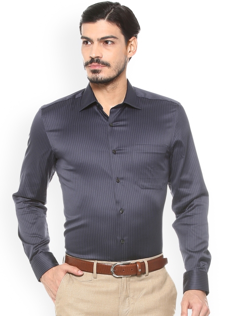 

Louis Philippe Men Grey Regular Fit Self Design Semiformal Shirt
