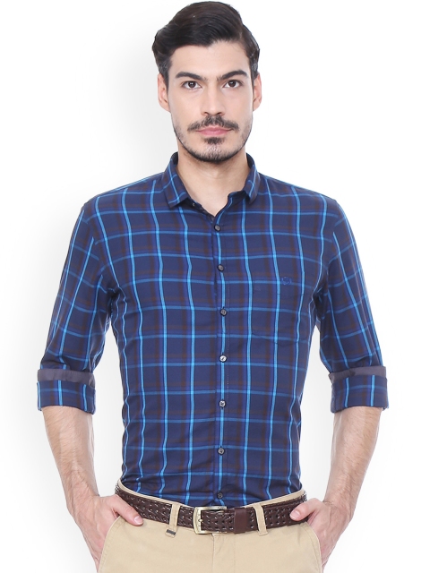 

Van Heusen Sport Men Blue Slim Fit Checked Casual Shirt