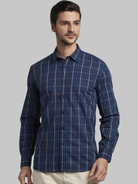 

Parx Men Green & Grey Slim Fit Checked Casual Shirt