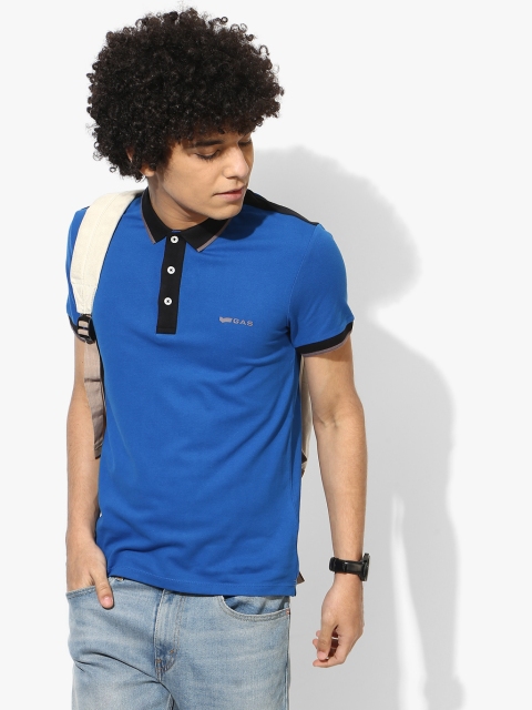 

Blue Solid Regular Fit Polo T-Shirt