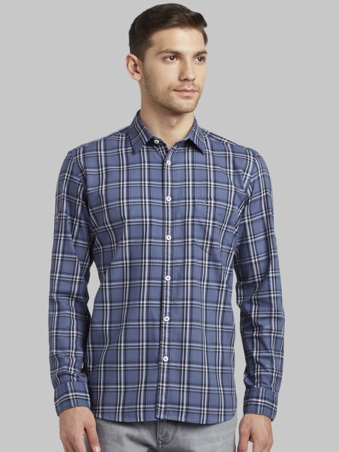 

Parx Men Blue Slim Fit Checked Casual Shirt