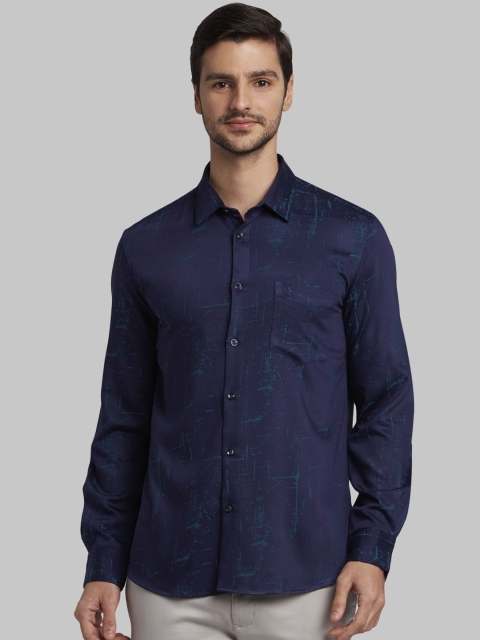 

Parx Men Green Slim Fit Printed Casual Shirt