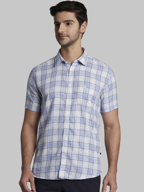 

Parx Men Blue Slim Fit Checked Casual Shirt