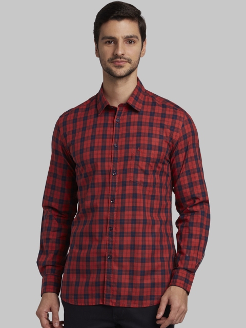 

Parx Men Red & Black Slim Fit Checked Casual Shirt