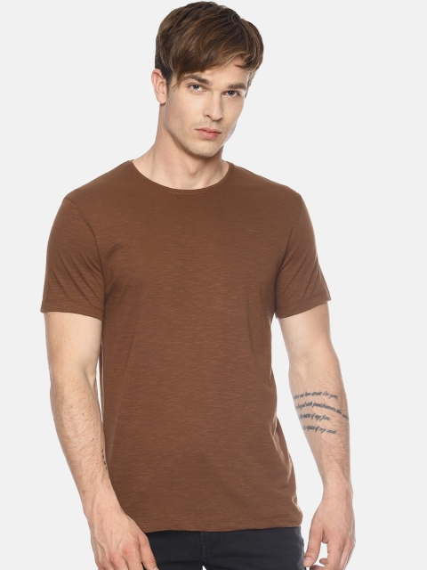 

BLACK BUCK Men Brown Solid Round Neck T-shirt