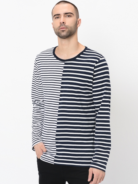 

Rigo Men Blue & White Striped Round Neck T-shirt