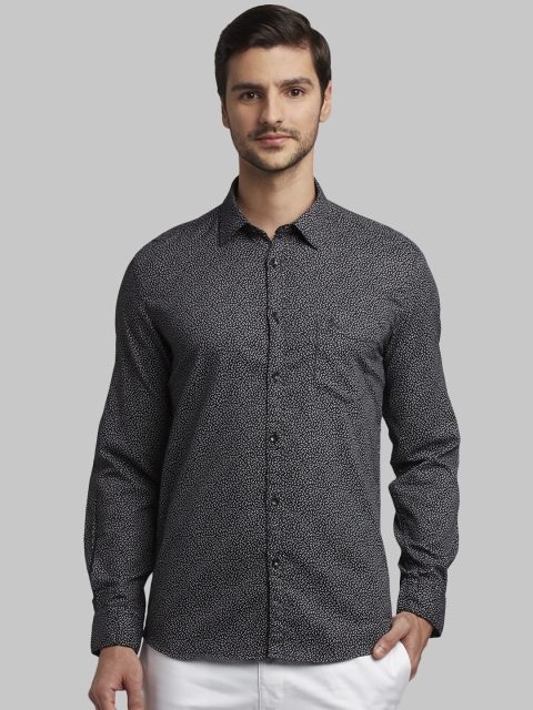 

Parx Men Black Slim Fit Printed Casual Shirt