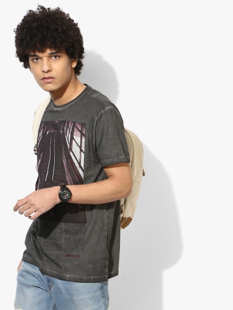 

Grey Printed Regular Fit Round Neck T-Shirt