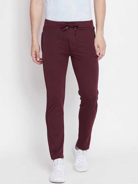 

Okane Men Maroon Solid Slim-Fit Trackpants