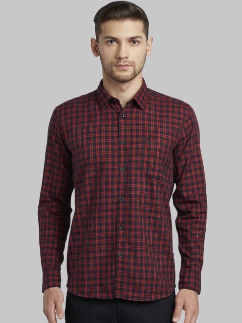 

Parx Men Black Slim Fit Checked Casual Shirt