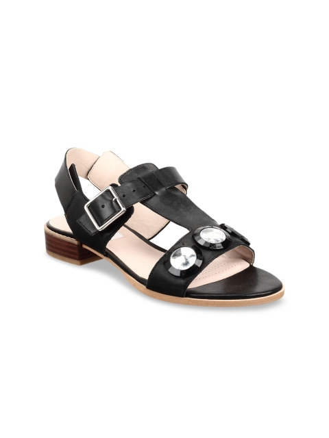 

Clarks Women Black Embellished Leather Open Toe Flats