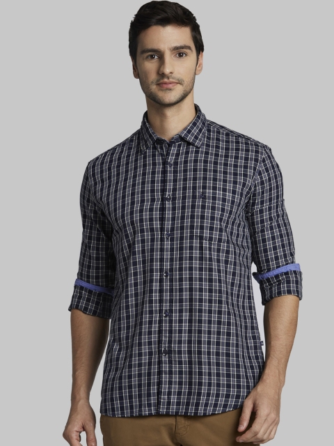 

Parx Men Navy Blue Slim Fit Checked Casual Shirt
