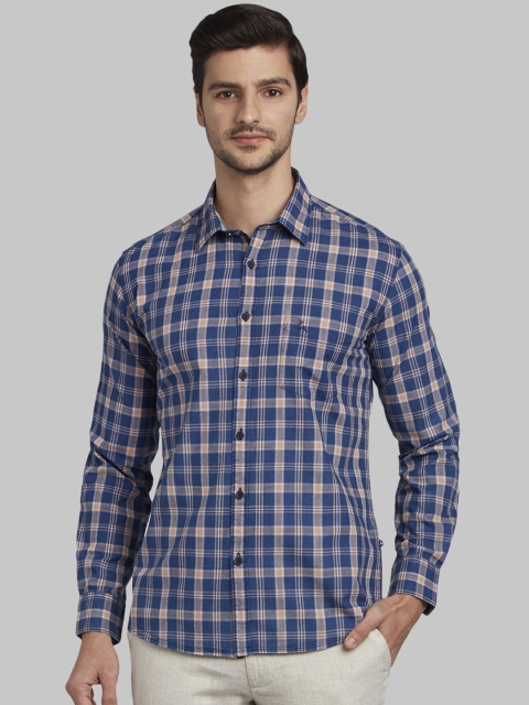 

Parx Men Blue & Peach-Coloured Slim Fit Checked Casual Shirt
