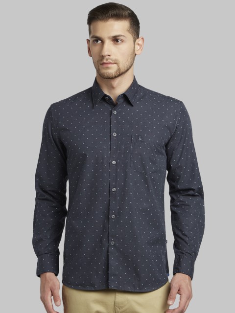 

Parx Men Charcoal Grey Slim Fit Self Design Casual Shirt