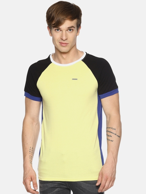 

IMPACKT Men Yellow Solid Round Neck Slim Fit T-shirt