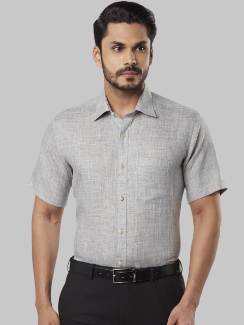 

Raymond Men Grey Regular Fit Solid Formal Linen Shirt