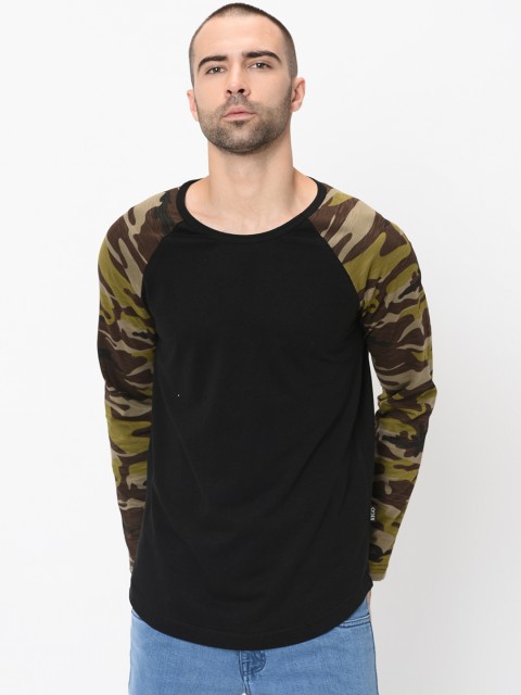 

Rigo Men Black Solid Round Neck T-shirt