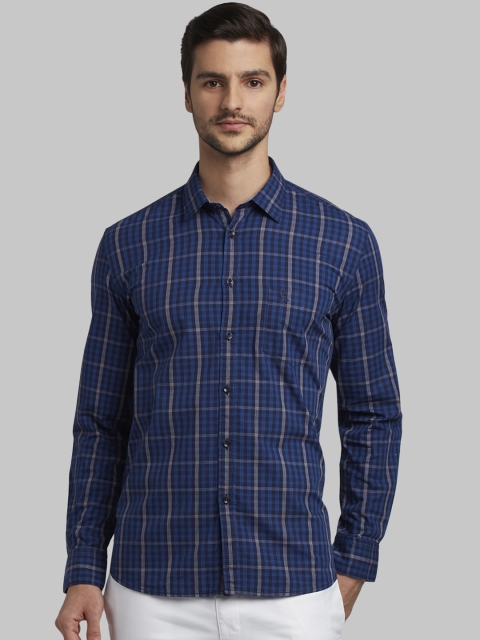 

Parx Men Blue Slim Fit Checked Casual Shirt