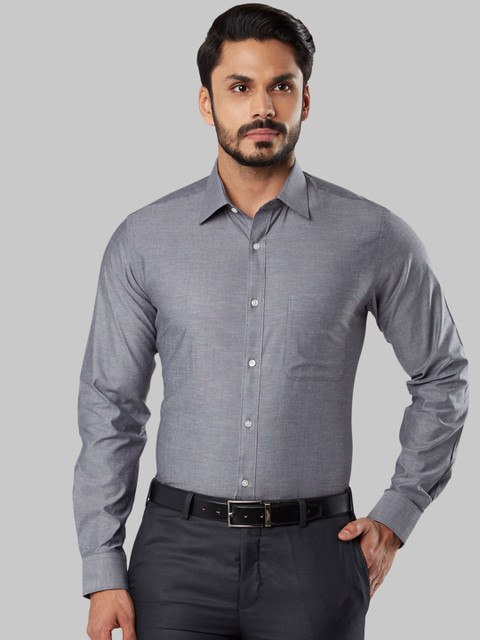 

Raymond Men Grey Slim Fit Solid Formal Shirt