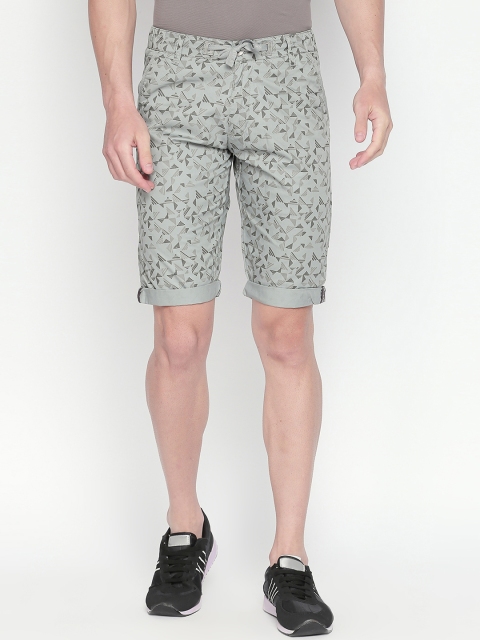 

beevee Men Grey Printed Regular Fit Regular Shorts
