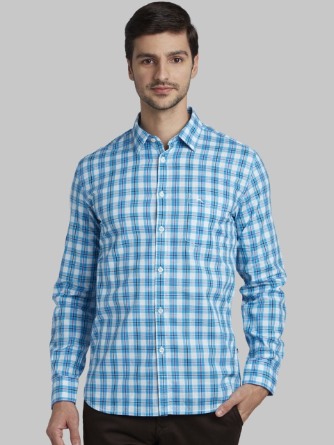 

Parx Men Blue & White Slim Fit Checked Casual Shirt