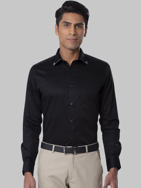 

Raymond Men Black Slim Fit Solid Formal Shirt