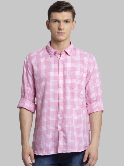 

Parx Men Pink Slim Fit Checked Casual Shirt