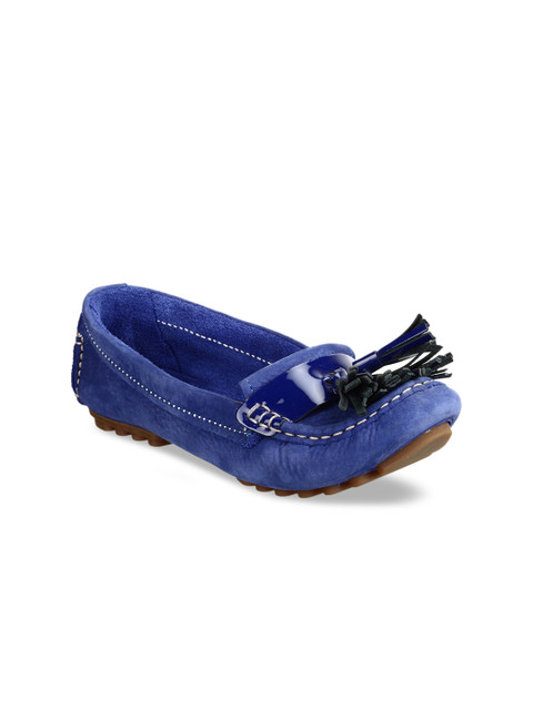 

Clarks Women Black Leather Tasselled Loafers