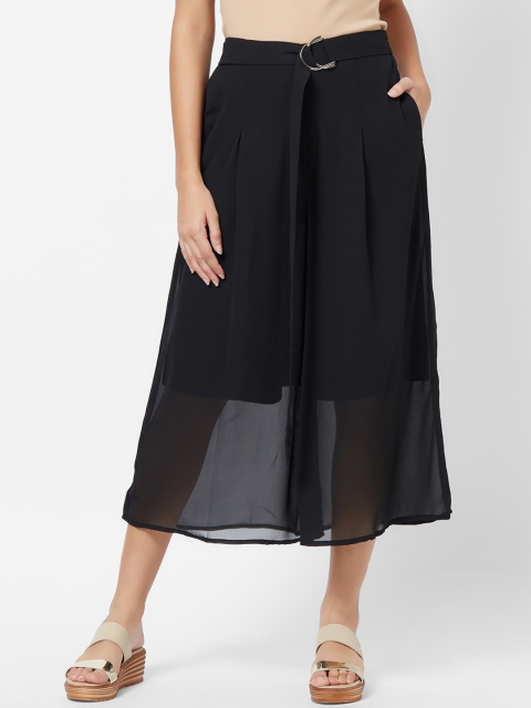 

Soie Women Black Flared Solid Culottes