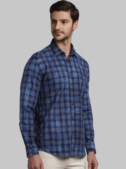 

Parx Men Blue Slim Fit Checked Casual Shirt