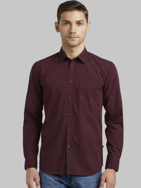 

Parx Men Maroon Slim Fit Solid Casual Shirt