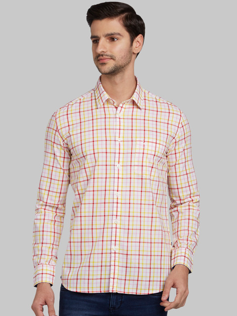 

Parx Men Red Slim Fit Checked Casual Shirt