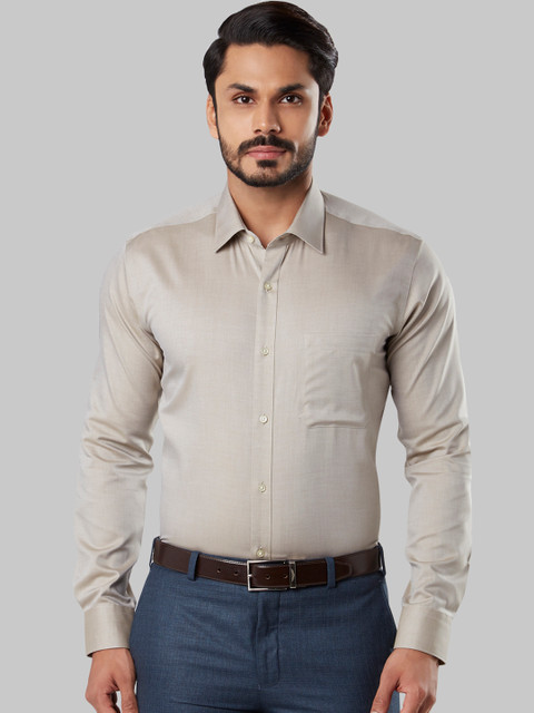 

Raymond Men Khaki Regular Fit Solid Formal Shirt