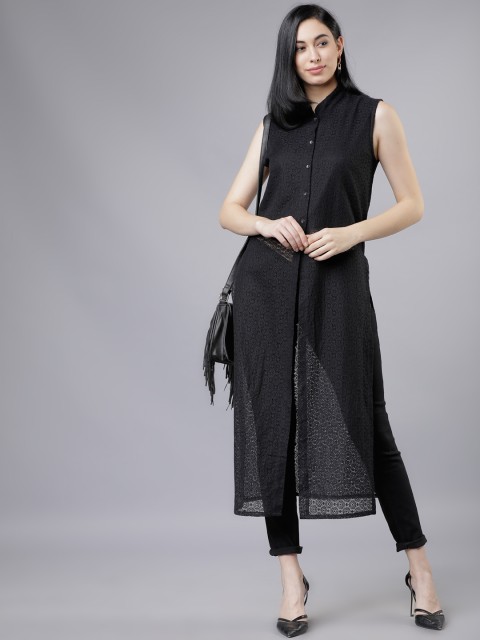 

Vishudh Women Black Woven Design Straight Kurta